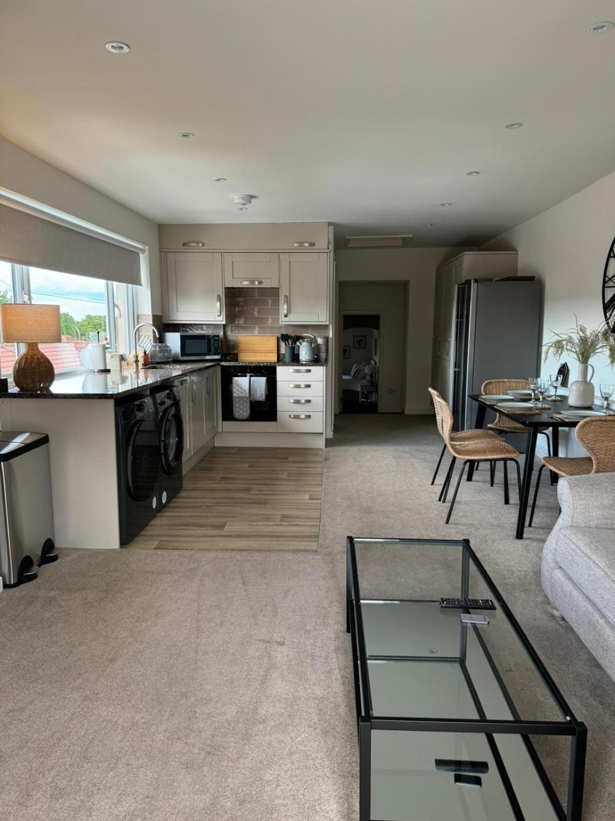 Chew View Luxury Apartment Keynsham Buitenkant foto