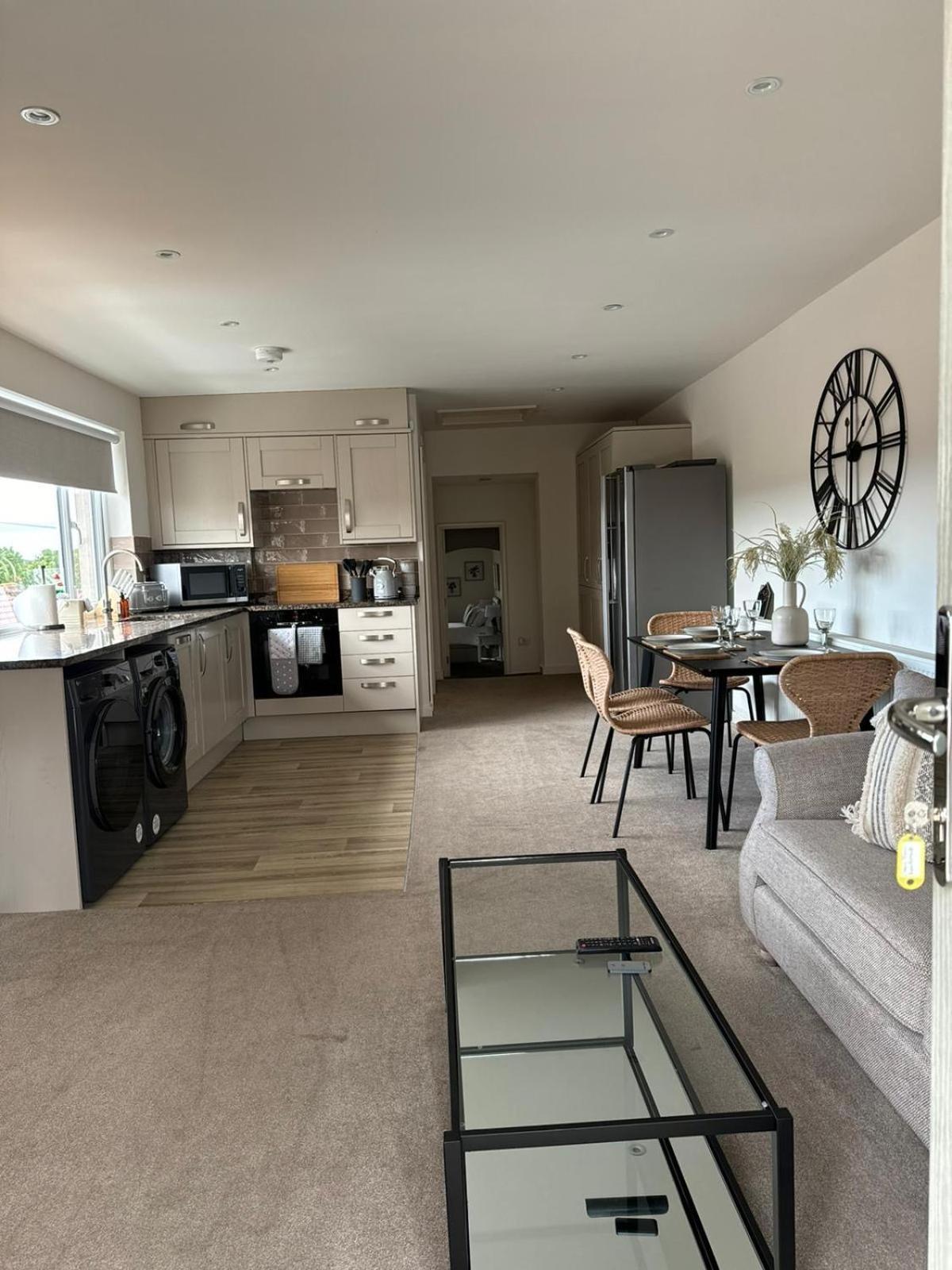 Chew View Luxury Apartment Keynsham Buitenkant foto